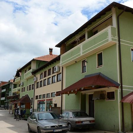 Mm Narcis Bed and Breakfast Vlasina Rid Εξωτερικό φωτογραφία
