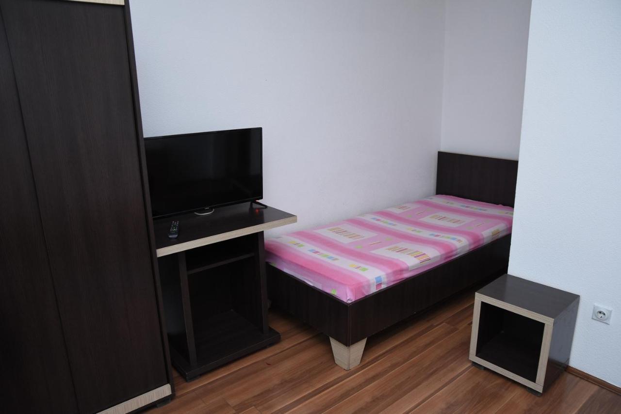 Mm Narcis Bed and Breakfast Vlasina Rid Εξωτερικό φωτογραφία