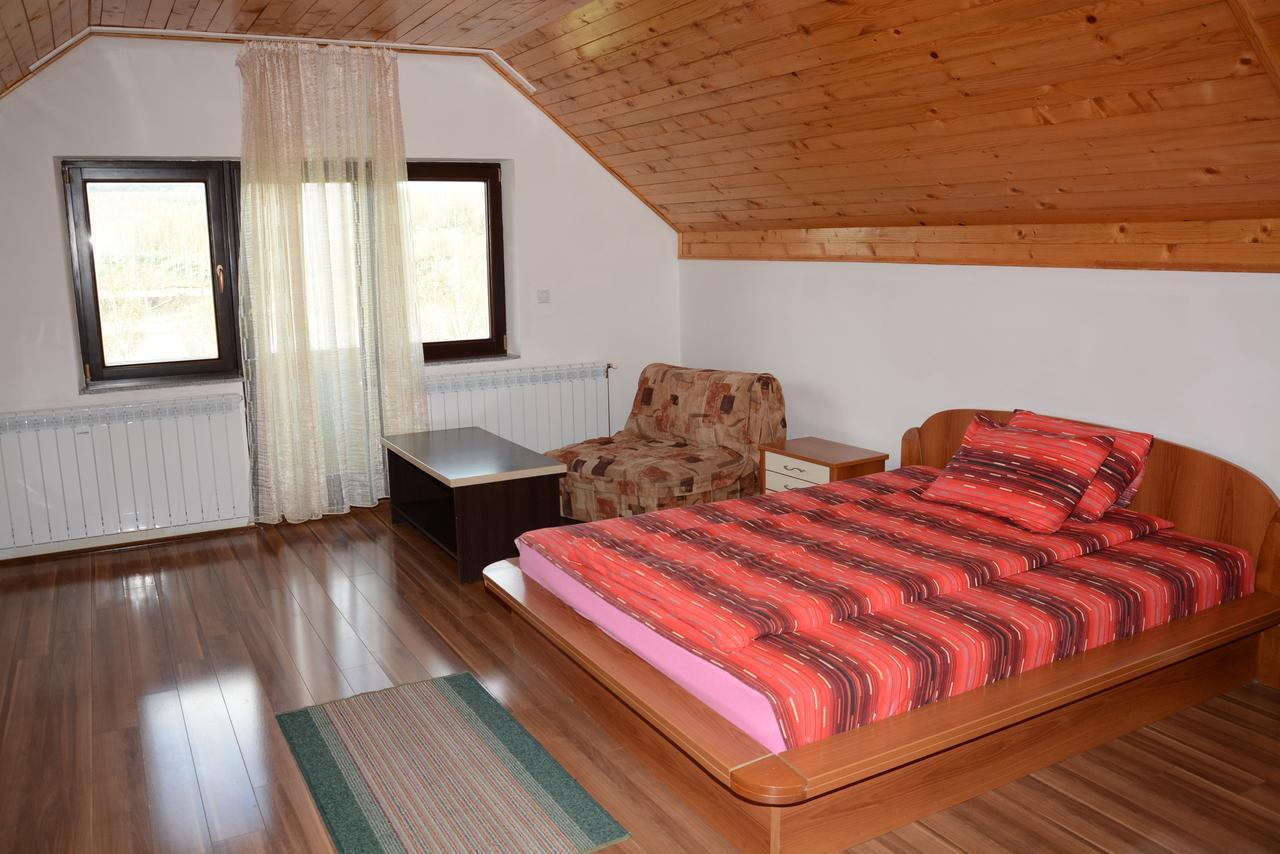 Mm Narcis Bed and Breakfast Vlasina Rid Εξωτερικό φωτογραφία