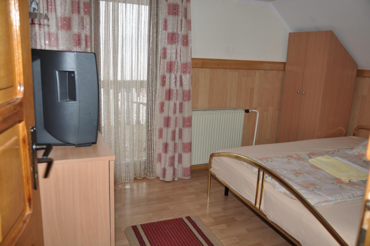 Mm Narcis Bed and Breakfast Vlasina Rid Εξωτερικό φωτογραφία