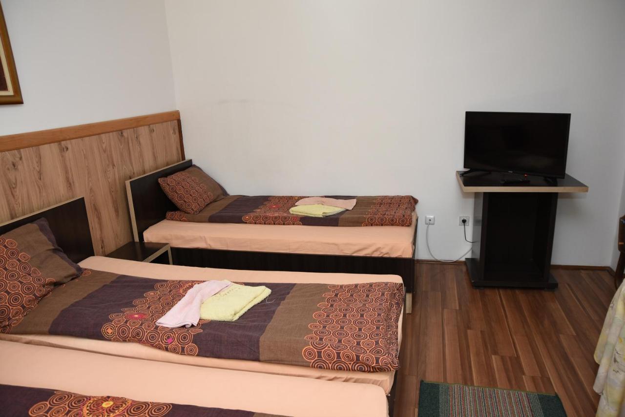 Mm Narcis Bed and Breakfast Vlasina Rid Εξωτερικό φωτογραφία
