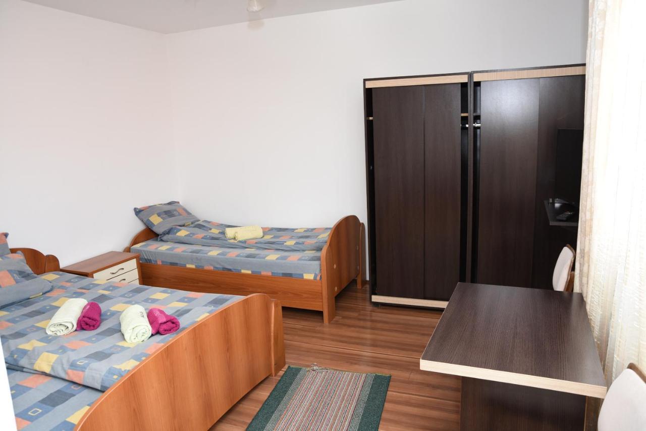 Mm Narcis Bed and Breakfast Vlasina Rid Εξωτερικό φωτογραφία